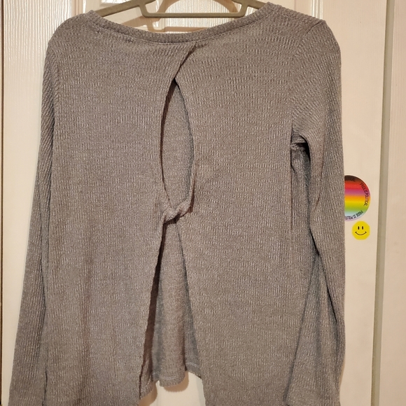 Open Back Sweater - Picture 2 of 2